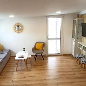 renovated-loft-near-the-center.rethymnohotels.net/